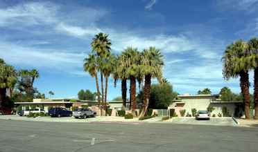 2980 E Ranchero Dr in Palm Springs, CA - Building Photo - Building Photo