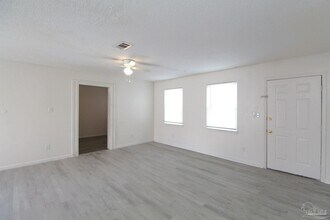 2217 Kingfisher Way in Pensacola, FL - Building Photo - Building Photo