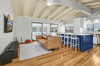 6641 Birchwood St in San Diego, CA - Building Photo - Building Photo