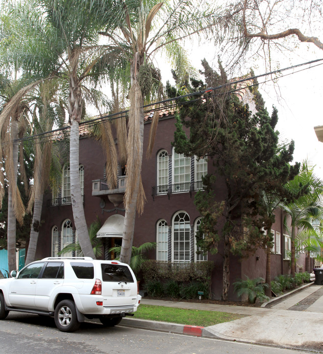 938 E Appleton St in Long Beach, CA - Building Photo