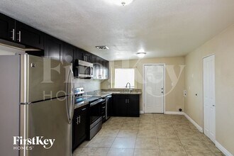 5119 Margo Dr in Las Vegas, NV - Building Photo - Building Photo