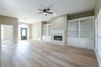 12284 Arcturus Dr in Willis, TX - Building Photo - Building Photo