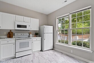 706 Canyon Lake Cir, Unit 1203 in Morrisville, NC - Building Photo - Building Photo