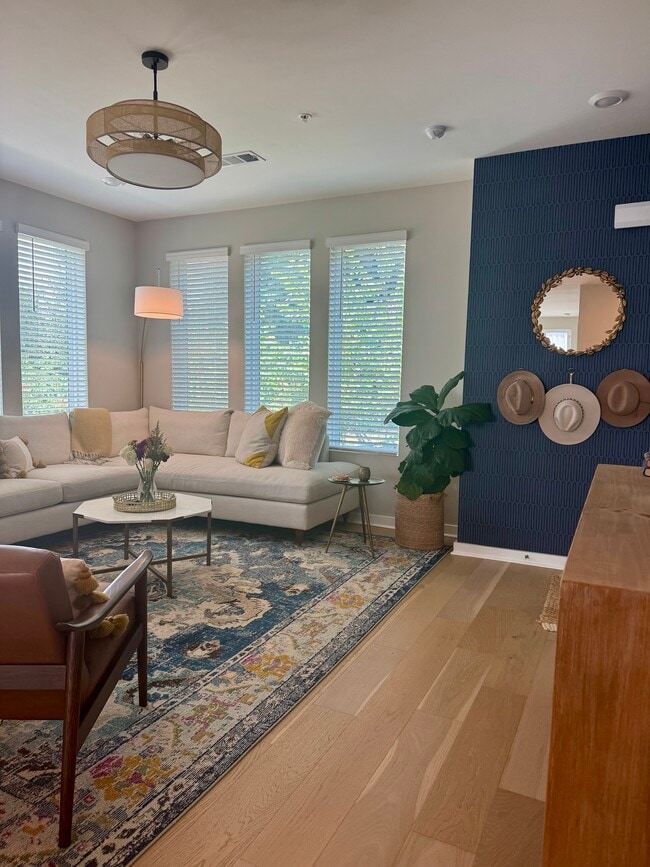 407 Pratt Dr SE, Unit 1101 in Atlanta, GA - Foto de edificio - Building Photo