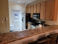 5834 Longwood Dr, Unit 302 in Murrells Inlet, SC - Foto de edificio - Building Photo