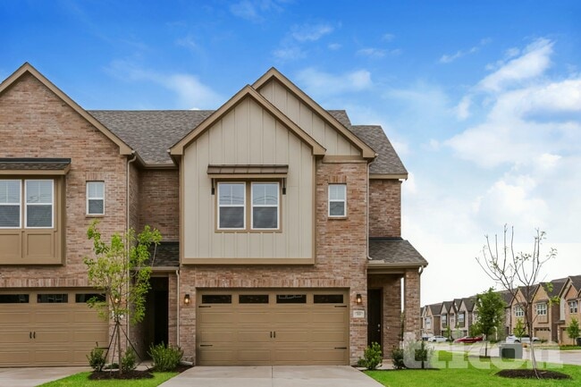 property at 3016 Songbird Ln