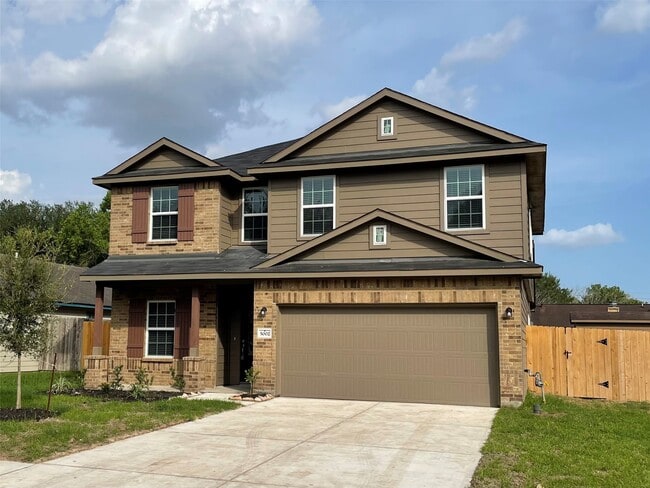 5002 Winnipeg Blvd in Richmond, TX - Foto de edificio - Building Photo