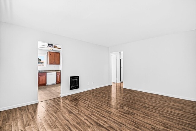 property at 908 Roswell Ave