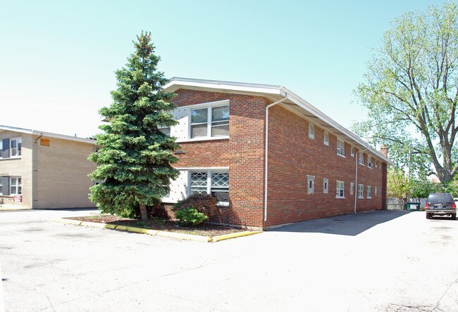 1650 N 1st Ave in Melrose Park, IL - Foto de edificio - Building Photo