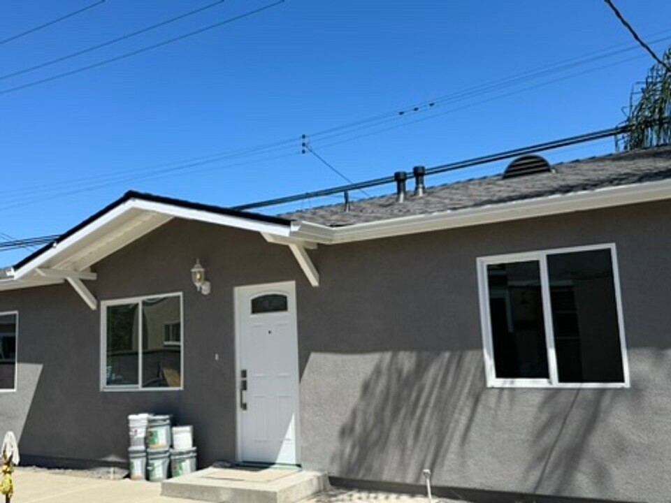 11241 Bayla St in Norwalk, CA - Building Photo