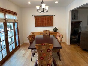 4707 Santa Lucia Dr in Woodland Hills, CA - Building Photo - Building Photo