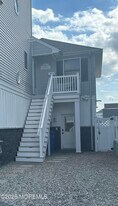 17 7th Ave in Seaside Heights, NJ - Building Photo