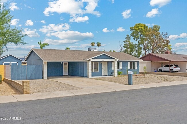 4740 W Columbine Dr in Glendale, AZ - Building Photo - Building Photo
