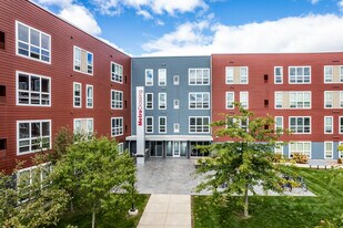 Metro Crossing in Eau Claire, WI - Building Photo