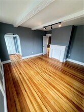 87 Maple Ave in West Warwick, RI - Building Photo - Building Photo