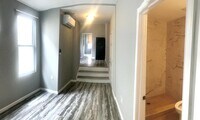 913 N 15th St, Unit 2 photo'
