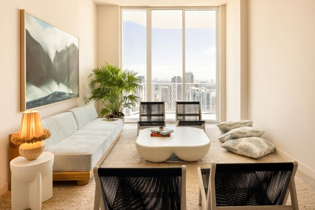 Flow Brickell in Miami, FL - Building Photo - Building Photo