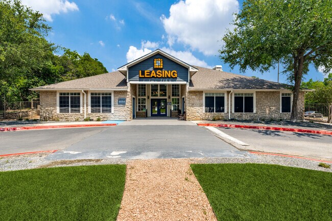 Creekstone in Austin, TX - Building Photo - Building Photo