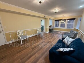 701 W Locust St in Johnson City, TN - Building Photo - Building Photo