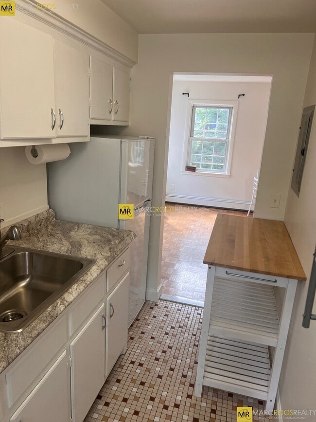 property at 2 Melrose St