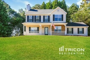 1268 Fly Rod Ln in Loganville, GA - Building Photo