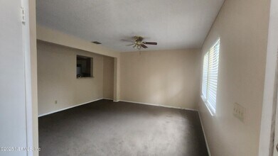 9411 Genna Trace Trail in Jacksonville, FL - Building Photo - Building Photo