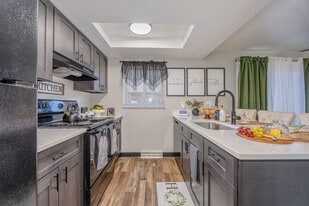 Eden at Bexley Crossing in Columbus, OH - Building Photo