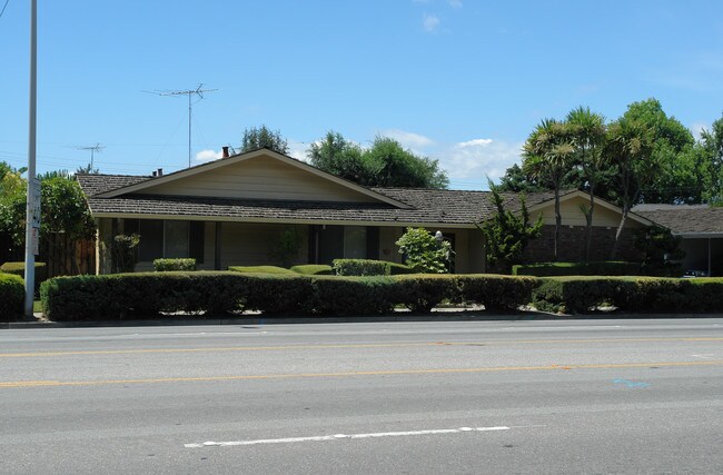 3160 Homestead Rd in Santa Clara, CA - Building Photo - Building Photo