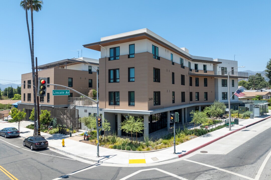 Mirador Apartments in Altadena, CA - Building Photo