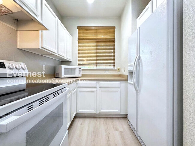 9776 E Carolina Pl in Denver, CO - Building Photo - Building Photo
