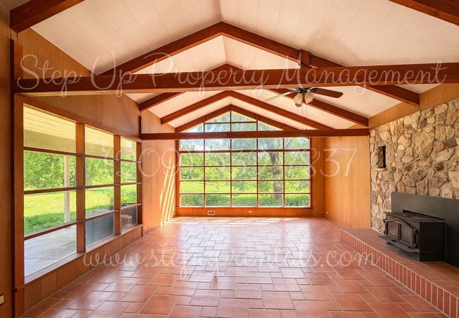 20381 Sherry Ct in Soulsbyville, CA - Building Photo - Building Photo