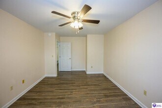 113 College Street Rd in Elizabethtown, KY - Building Photo - Building Photo