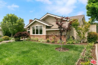 11541 Davenport Rd in Los Alamitos, CA - Building Photo - Building Photo