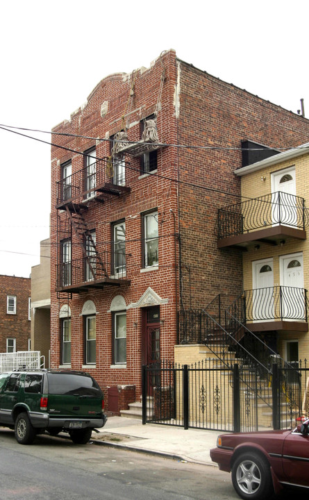 455 Elton St in Brooklyn, NY - Foto de edificio