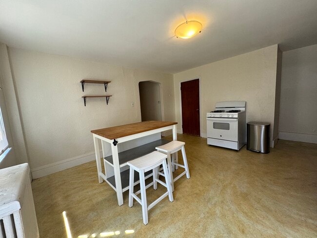 property at 32 Shepard St