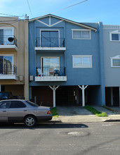 654 Sylvan St in Daly City, CA - Foto de edificio - Building Photo