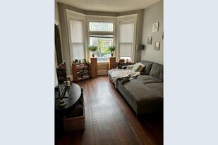 2552 N Southport Ave, Unit 1R in Chicago, IL - Building Photo