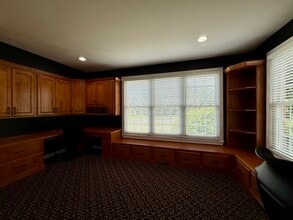 354 Baltimore Dr in Vernon Hills, IL - Building Photo - Building Photo