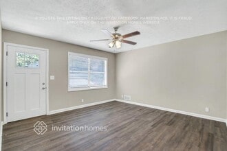 4380 Colony E Dr, Unit 329 in Stone Mountain, GA - Foto de edificio - Building Photo