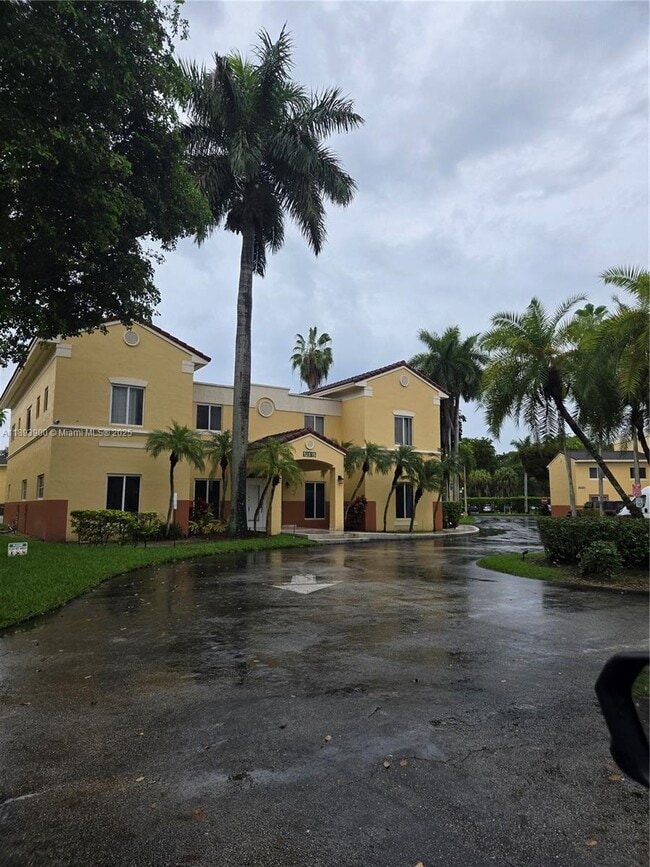 12605 SW 91st St in Miami, FL - Building Photo - Building Photo