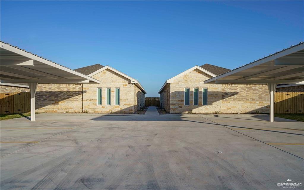 22 Hiawatha Dr in Pharr, TX - Building Photo