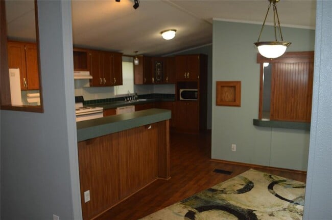 2104 Alliance St in Waller, TX - Building Photo - Building Photo