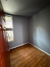 2153 W 18th St, Unit 2153 W 18TH ST in Chicago, IL - Foto de edificio - Building Photo