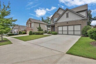 6651 Rivergreen Rd in Flowery Branch, GA - Building Photo - Building Photo