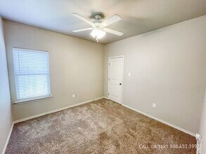 11303 Akron Ave in Lubbock, TX - Building Photo - Building Photo