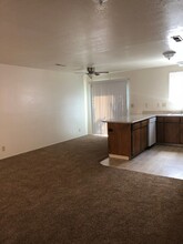 College Place Apartments in Chico, CA - Building Photo - Building Photo