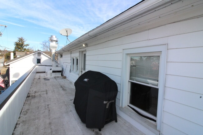 171 Stanton Rd in Flemington, NJ - Building Photo - Building Photo