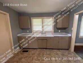 1618 Kicker Rd in Tuscaloosa, AL - Foto de edificio - Building Photo