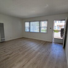 24 N Joanne Ave in Ventura, CA - Building Photo - Building Photo