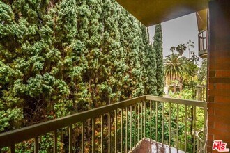 4444 Wilshire Blvd in Los Angeles, CA - Foto de edificio - Building Photo